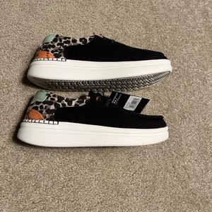 Hey Dude Wendy Rise Shoes